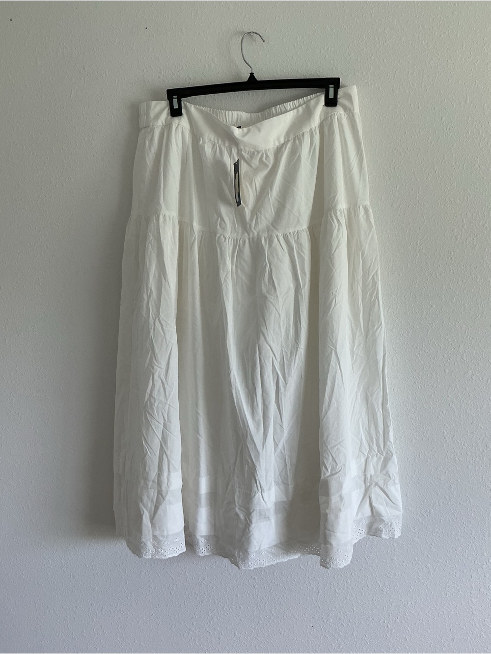 Universal Thread White Tiered A-Line Skirt with Lace Trim